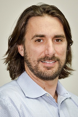 Thorndale dentist Mark R Simeone D M D