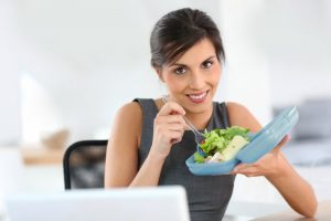 woman eating lunch